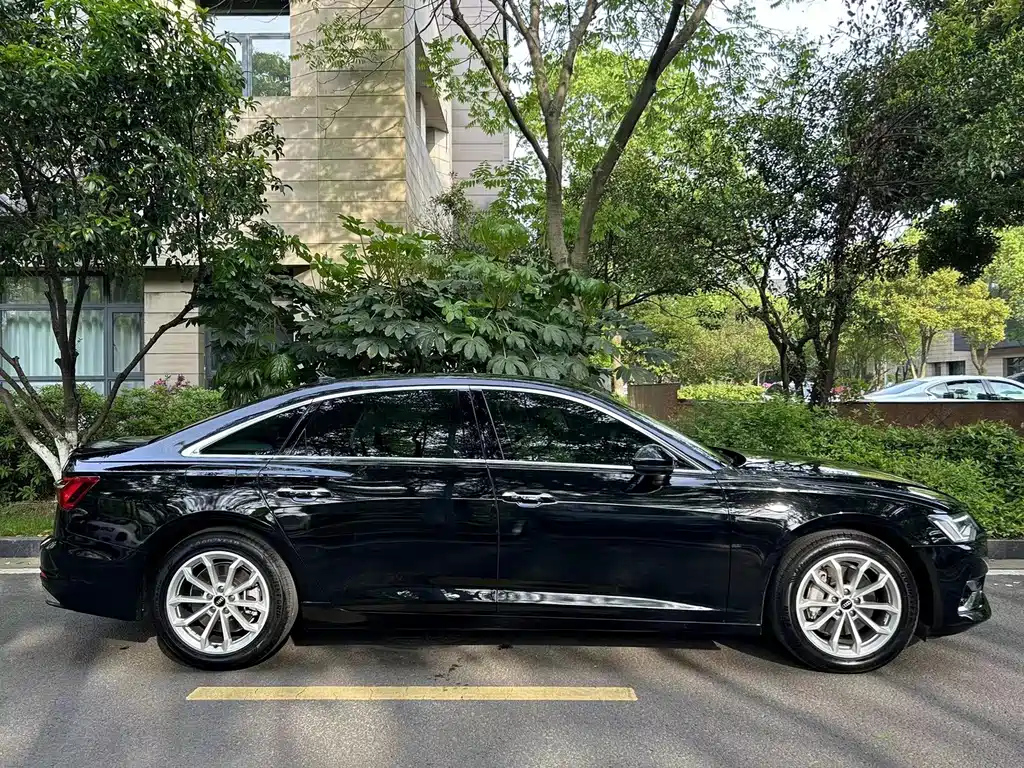 AUDI A6L 2022