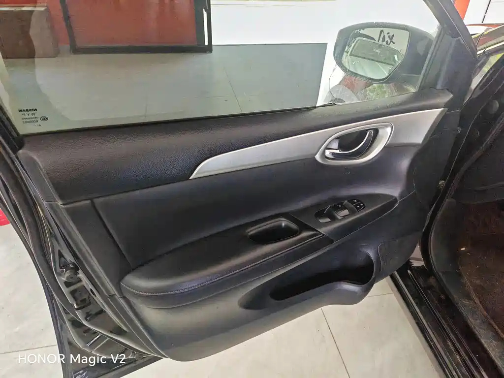 NISSAN SYLPHY 2021