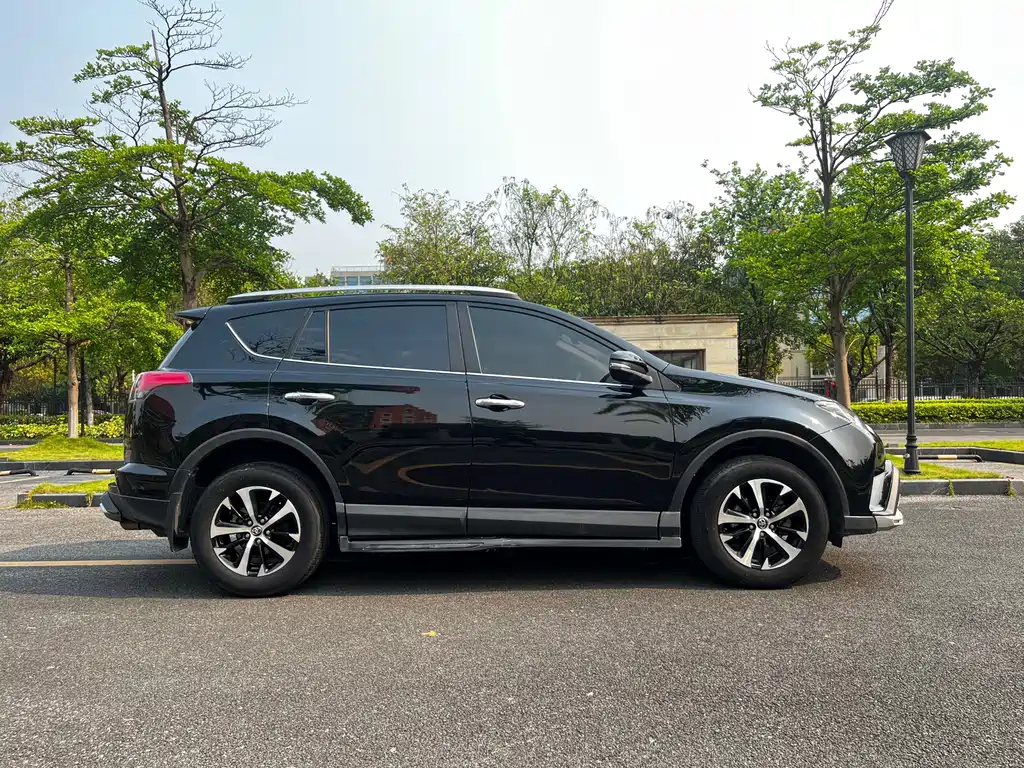 TOYOTA RAV4 RONGFANG 2018