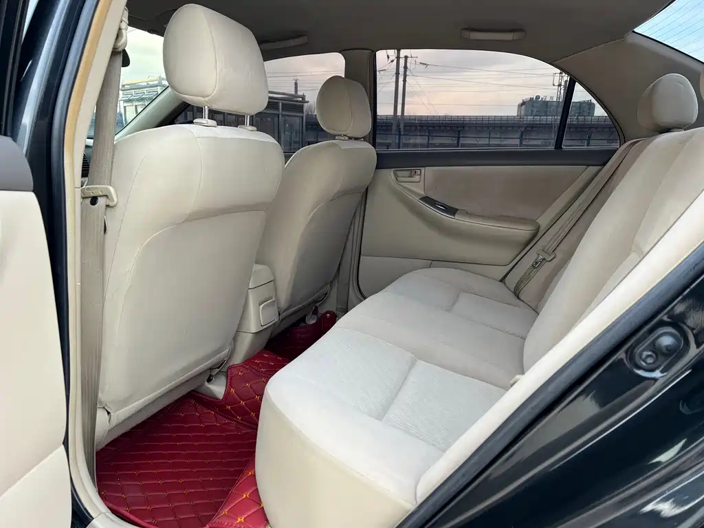 TOYOTA COROLLA 2011