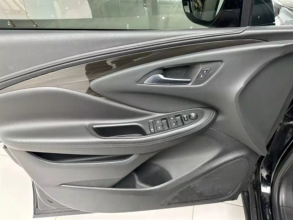 BUICK ENVISION 2018