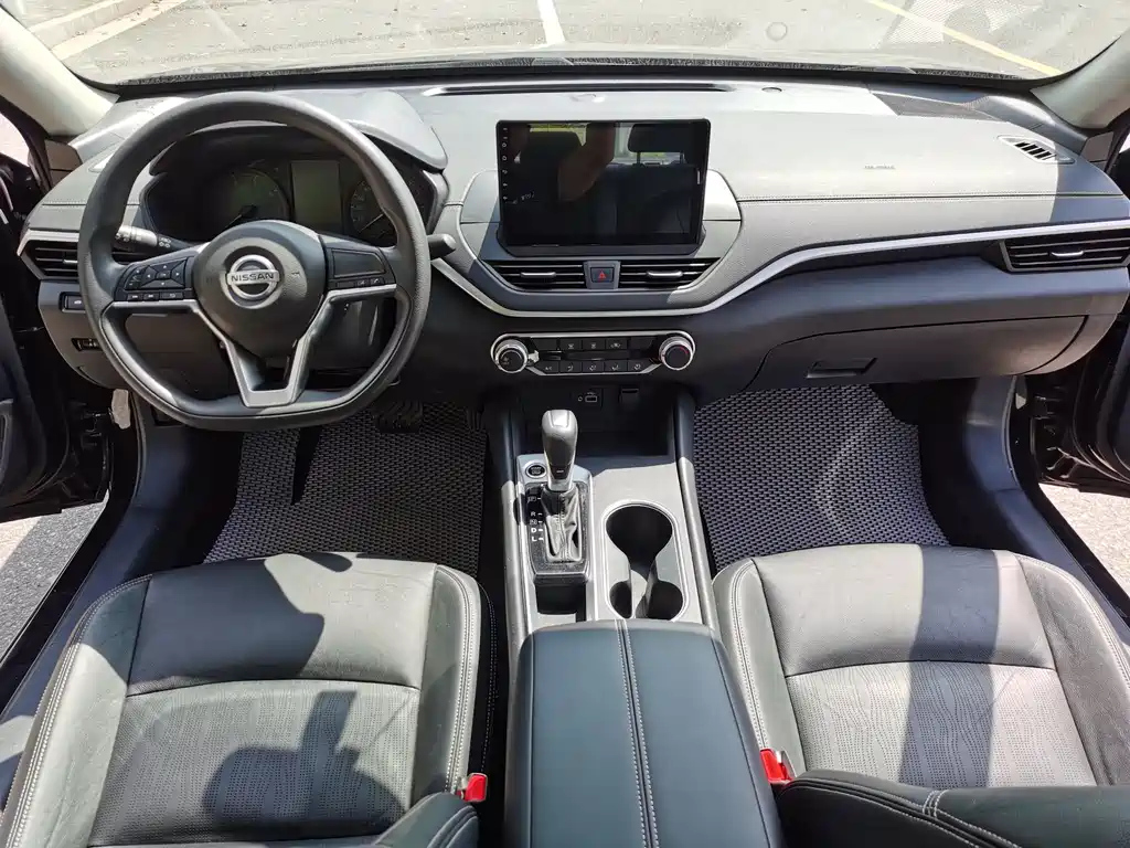 NISSAN TEANA 2021