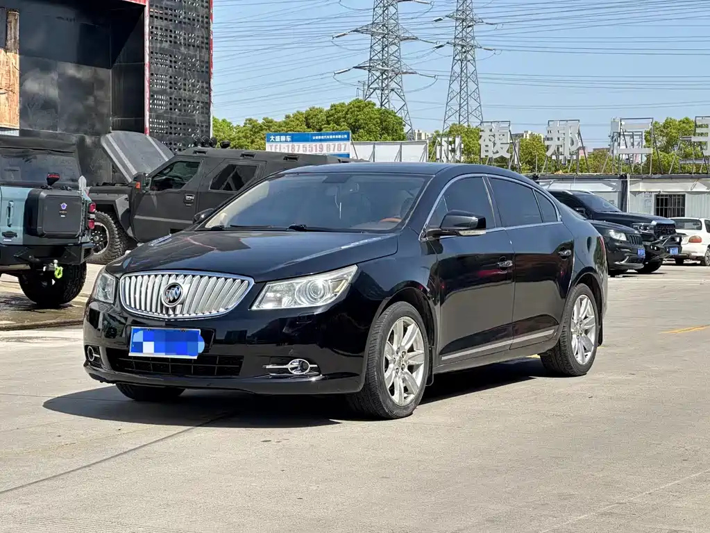 BUICK LACROSSE 2013