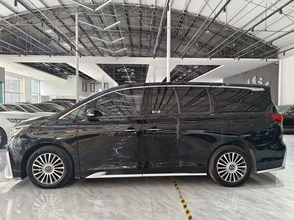 TRUMPCHI M8 2022