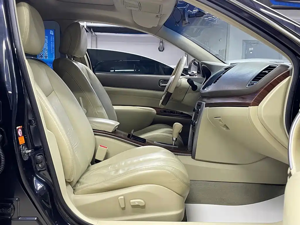 NISSAN TEANA 2009