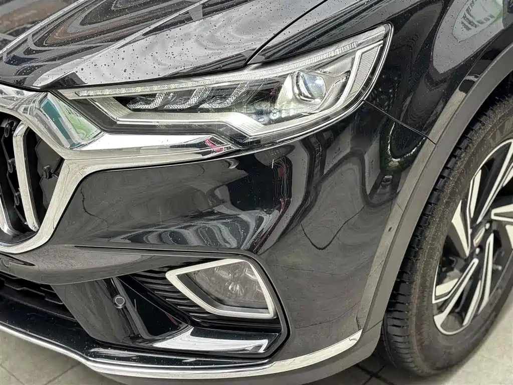 HONGQI HS5 2022