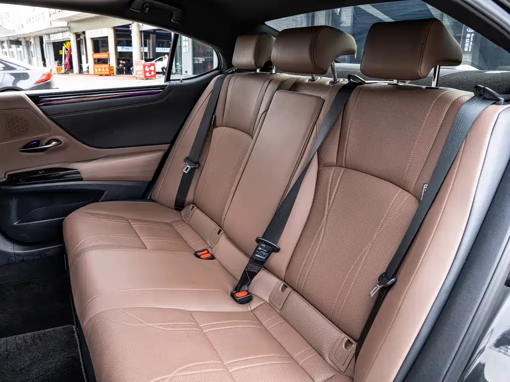 LEXUS ES 2021