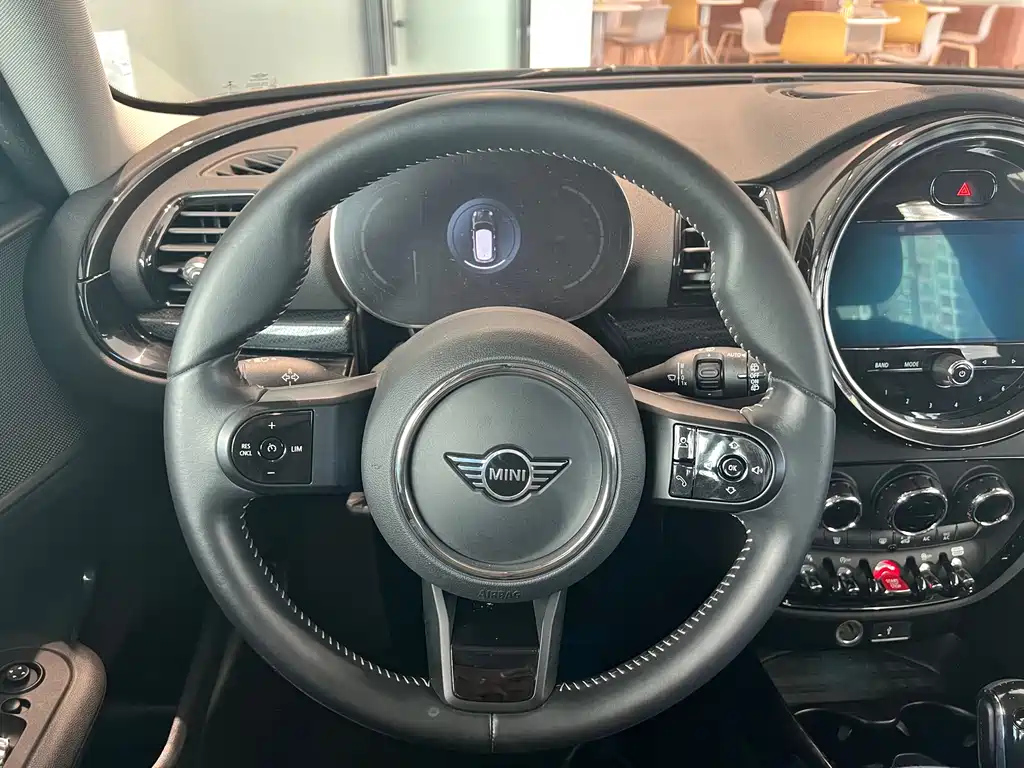 MINI CLUBMAN 2021