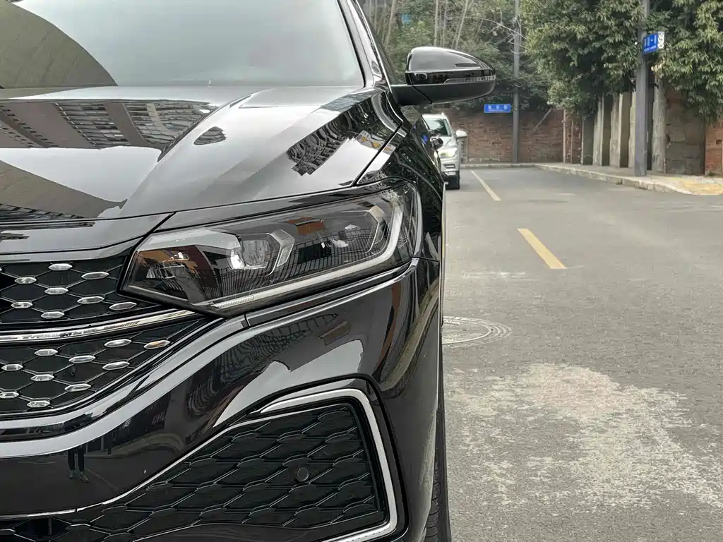 VOLKSWAGEN PASSAT 2022
