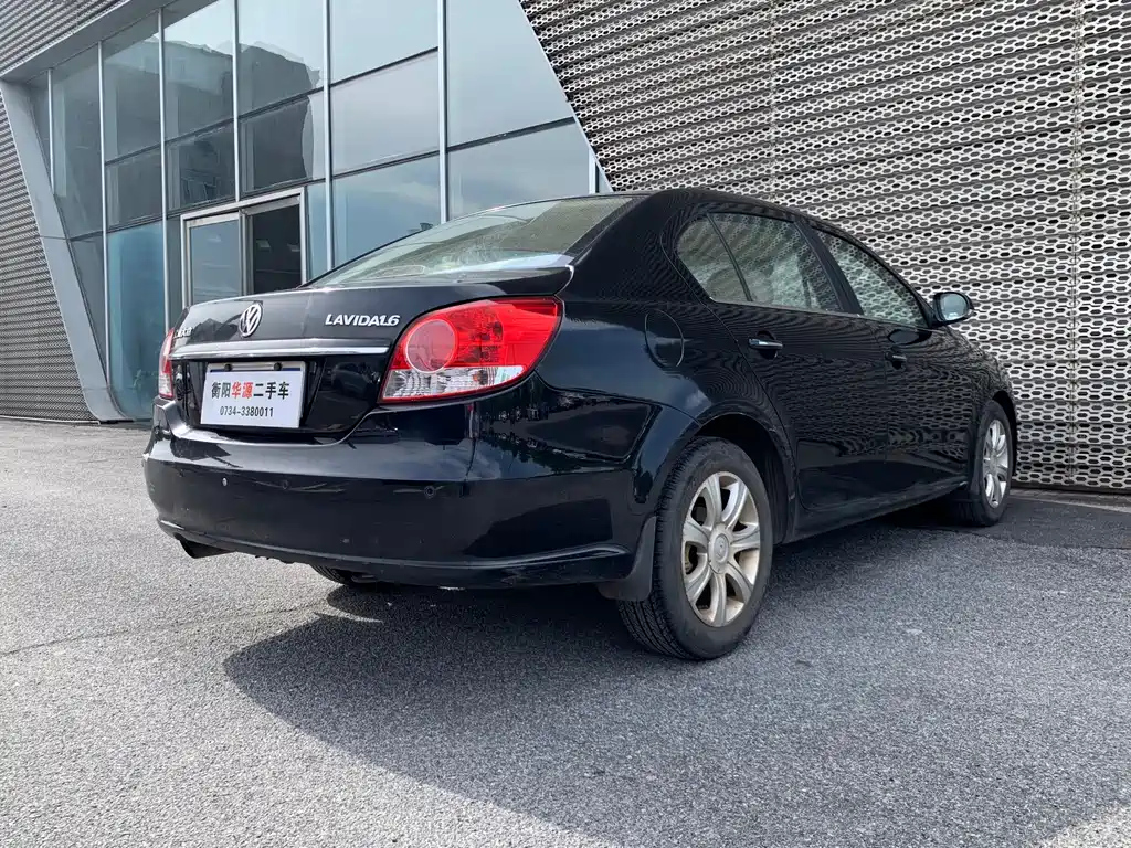 VOLKSWAGEN LAVIDA 2009