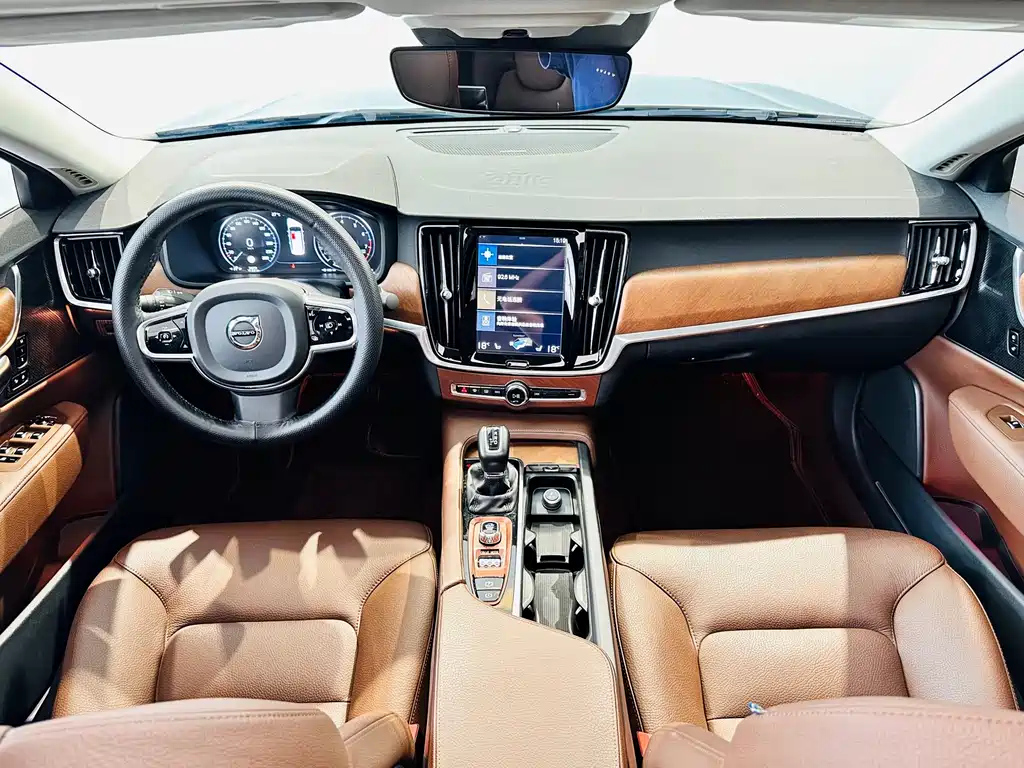 VOLVO S90 2020