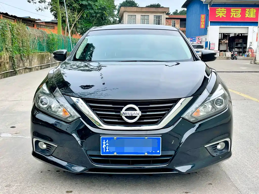 NISSAN TEANA 2017