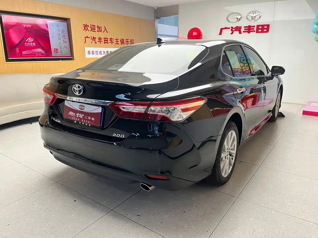 TOYOTA CAMRY 2021