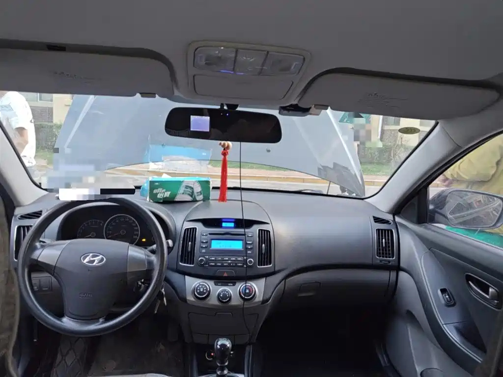 HYUNDAI CELESTA 2011