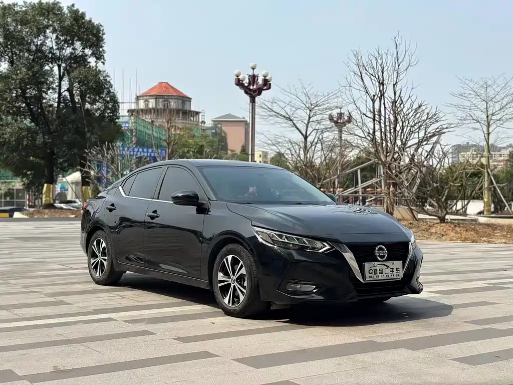 NISSAN SYLPHY 2020