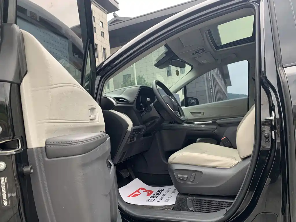 TOYOTA SIENNA SIENNA 2023