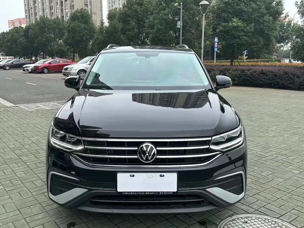 VOLKSWAGEN TIGUAN L 2021