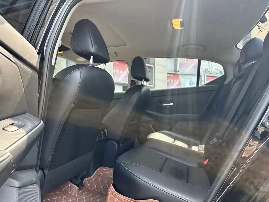 NISSAN SYLPHY 2020