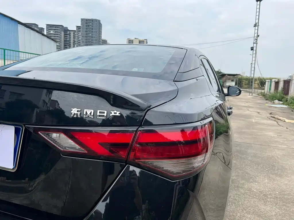 NISSAN SYLPHY 2021