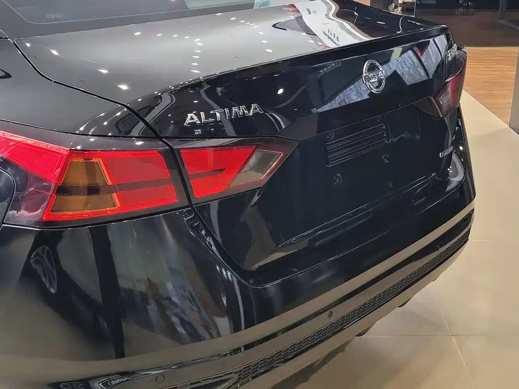 NISSAN TEANA 2021