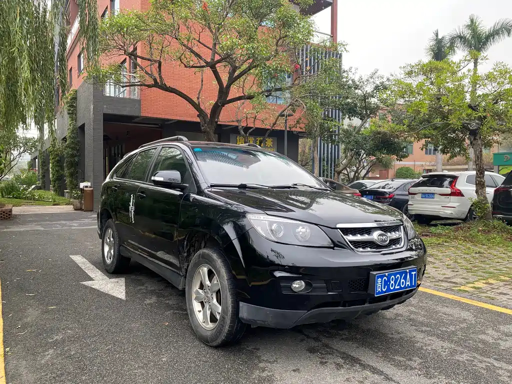 BYD S6 2013