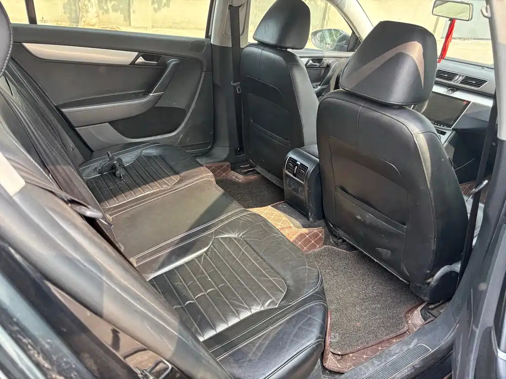 VOLKSWAGEN MAGOTAN 2016