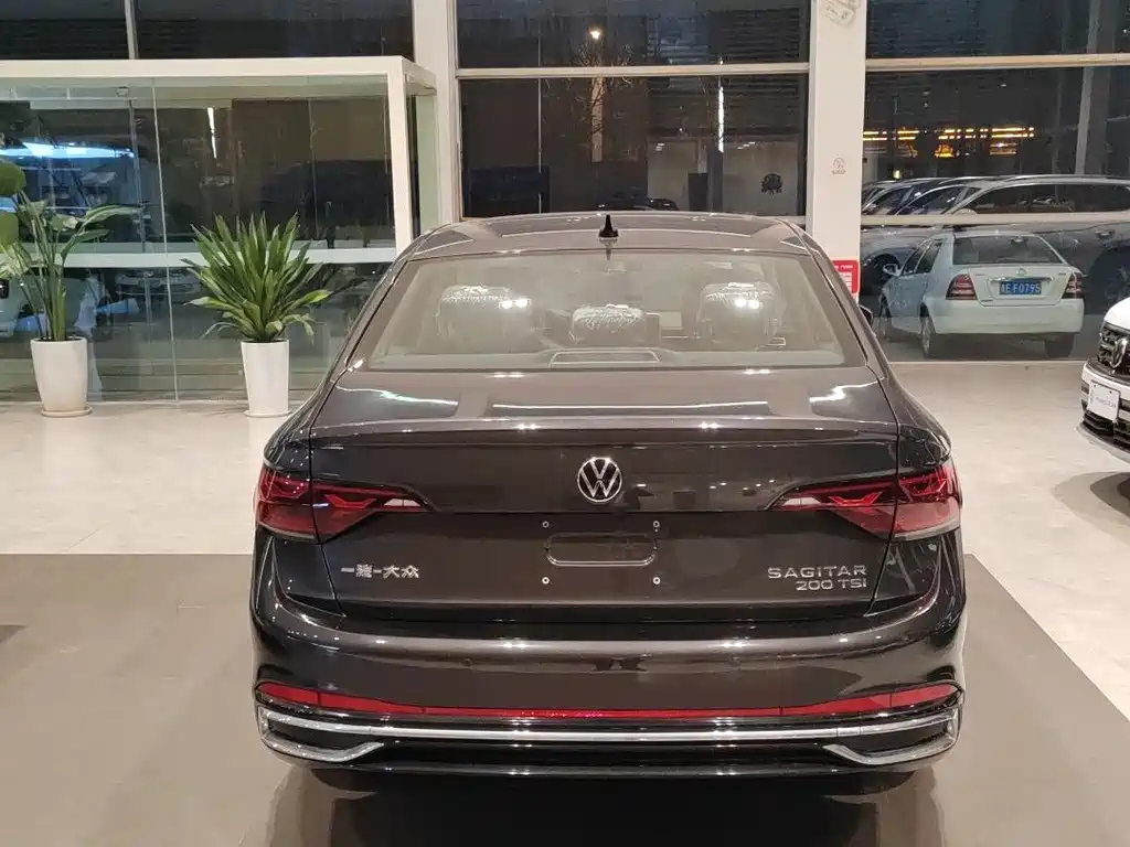 VOLKSWAGEN SAGITAR 2024