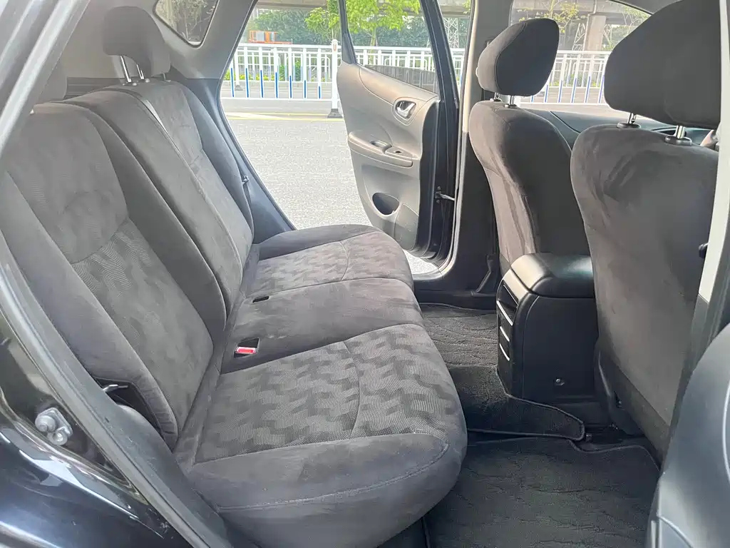 NISSAN TIIDA TIIDA 2013