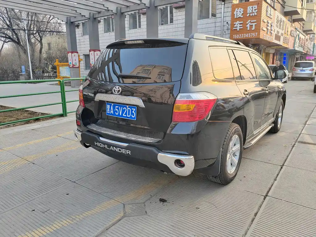 TOYOTA HIGHLANDER 2012