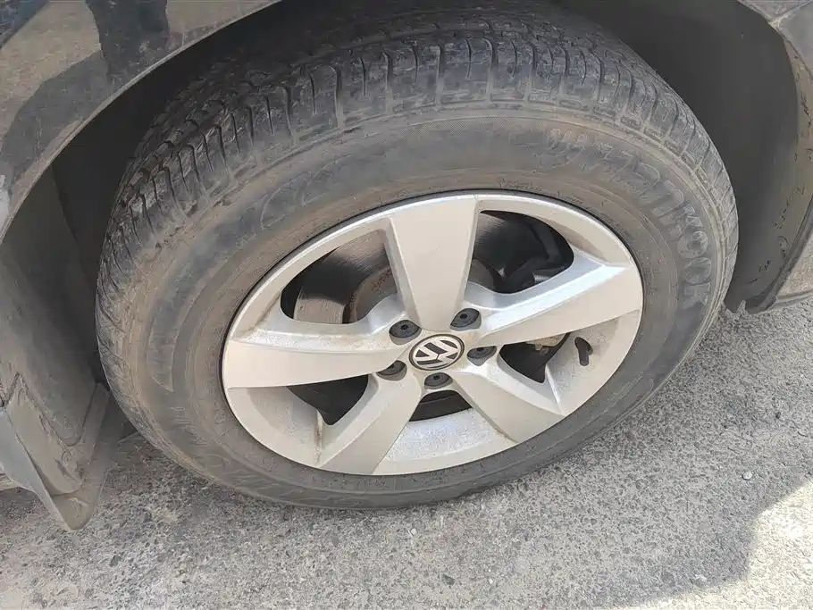 VOLKSWAGEN LAVIDA 2018