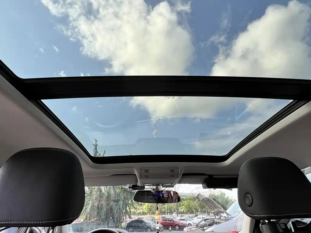 VOLKSWAGEN TAYRON 2020