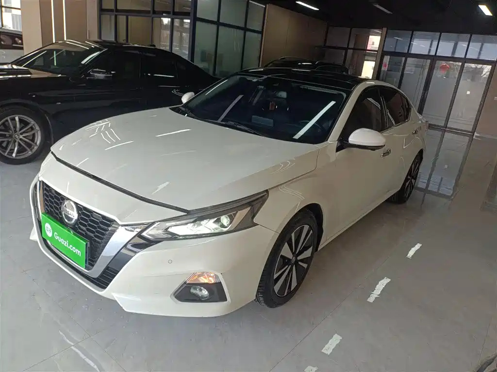 NISSAN TEANA 2021
