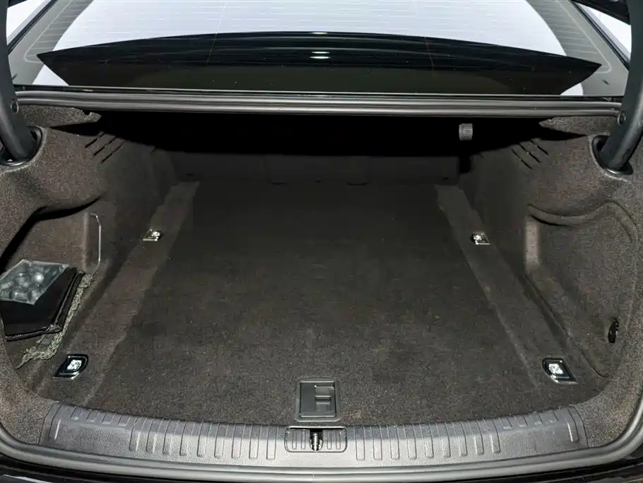 AUDI A6L 2023