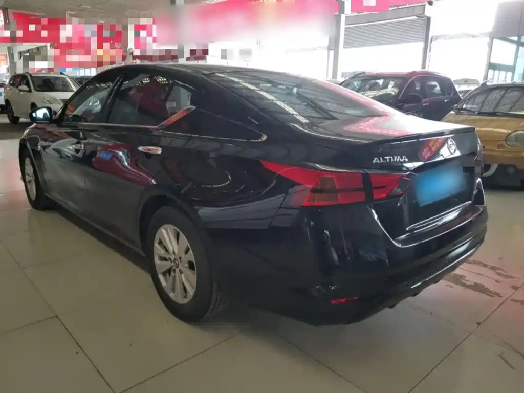 NISSAN TEANA 2020
