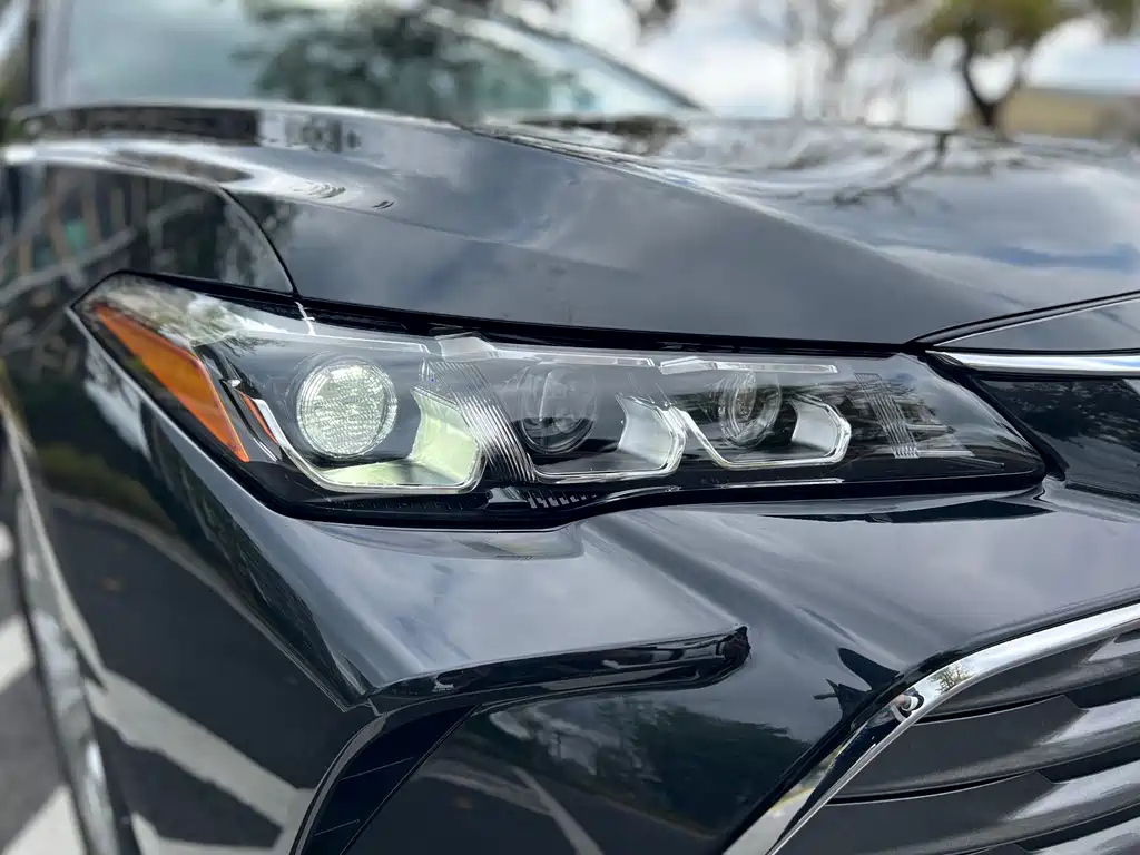 TOYOTA AVALON 2022