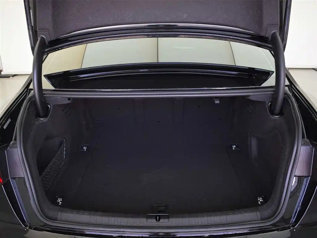 AUDI A6L 2020
