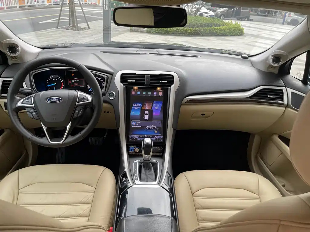 FORD MONDEO 2015