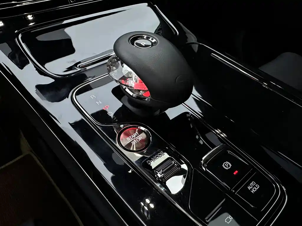 TRUMPCHI M8 2023