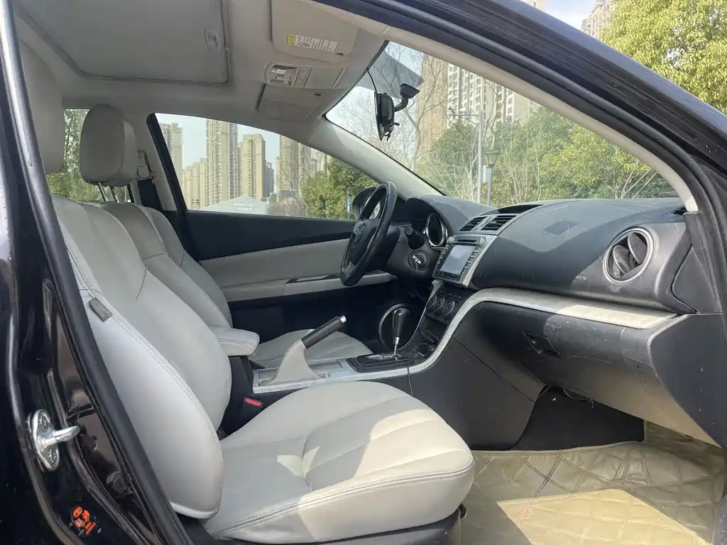 MAZDA MAZDA6 2010