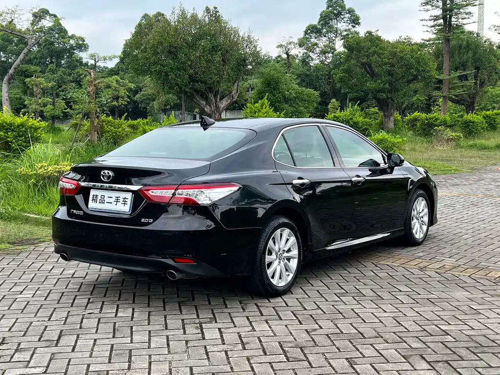 TOYOTA CAMRY 2019