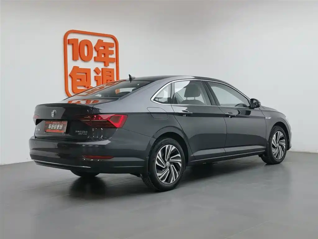 VOLKSWAGEN SAGITAR 2022