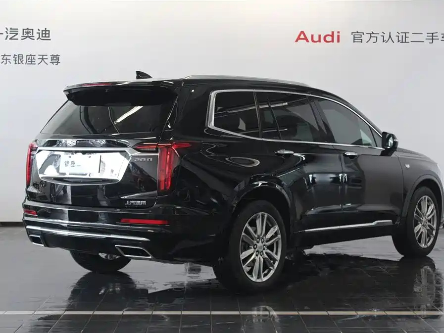CADILLAC XT6 2021