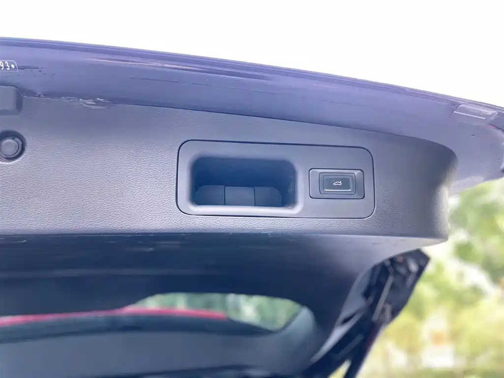 TRUMPCHI GS8 2017