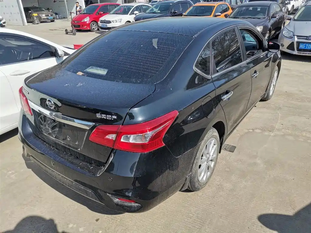 NISSAN SYLPHY 2018