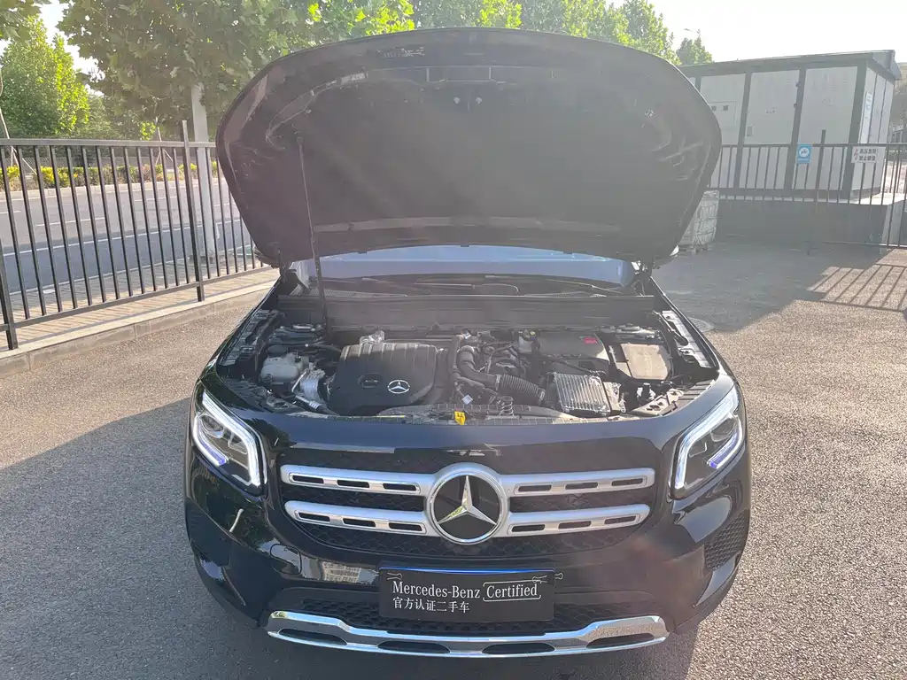 MERCEDES BENZ GLB 2023