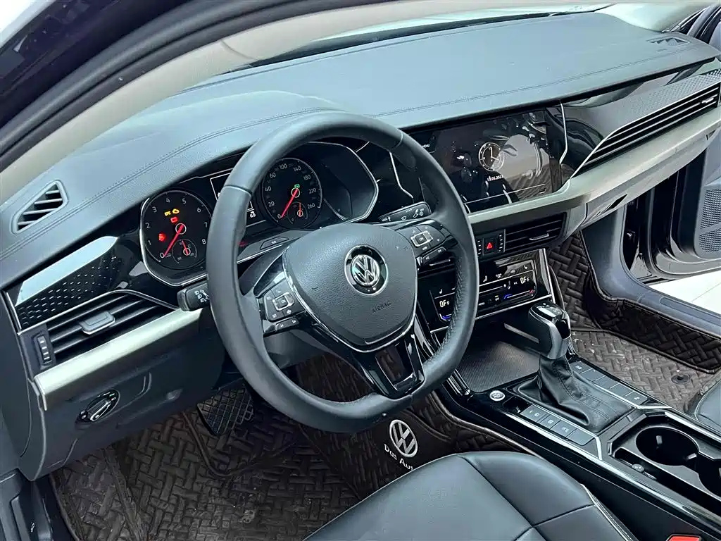 VOLKSWAGEN PASSAT 2021