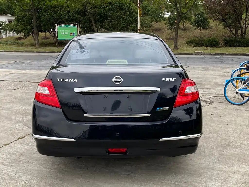 NISSAN TEANA 2009