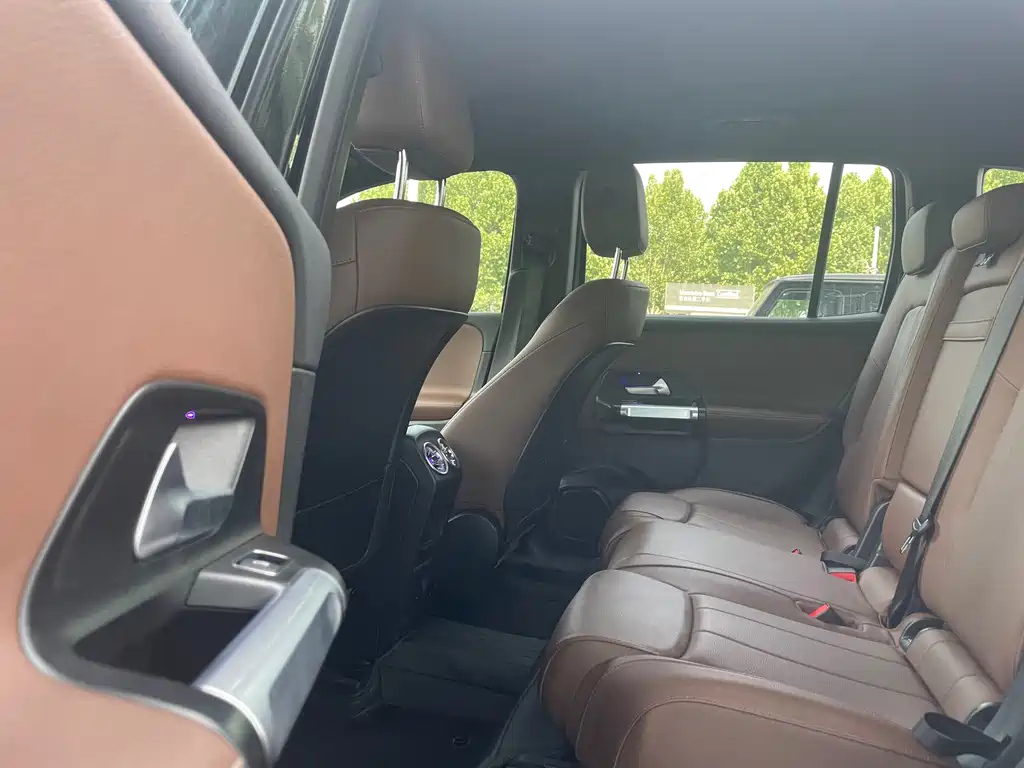 MERCEDES BENZ GLB 2023