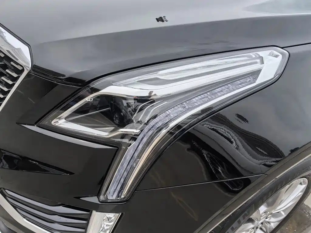 CADILLAC XT5 2021