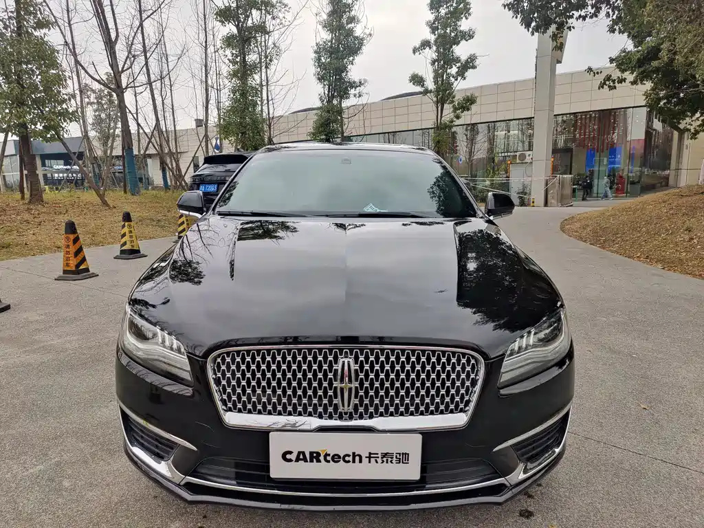 LINCOLN MKZ 2019
